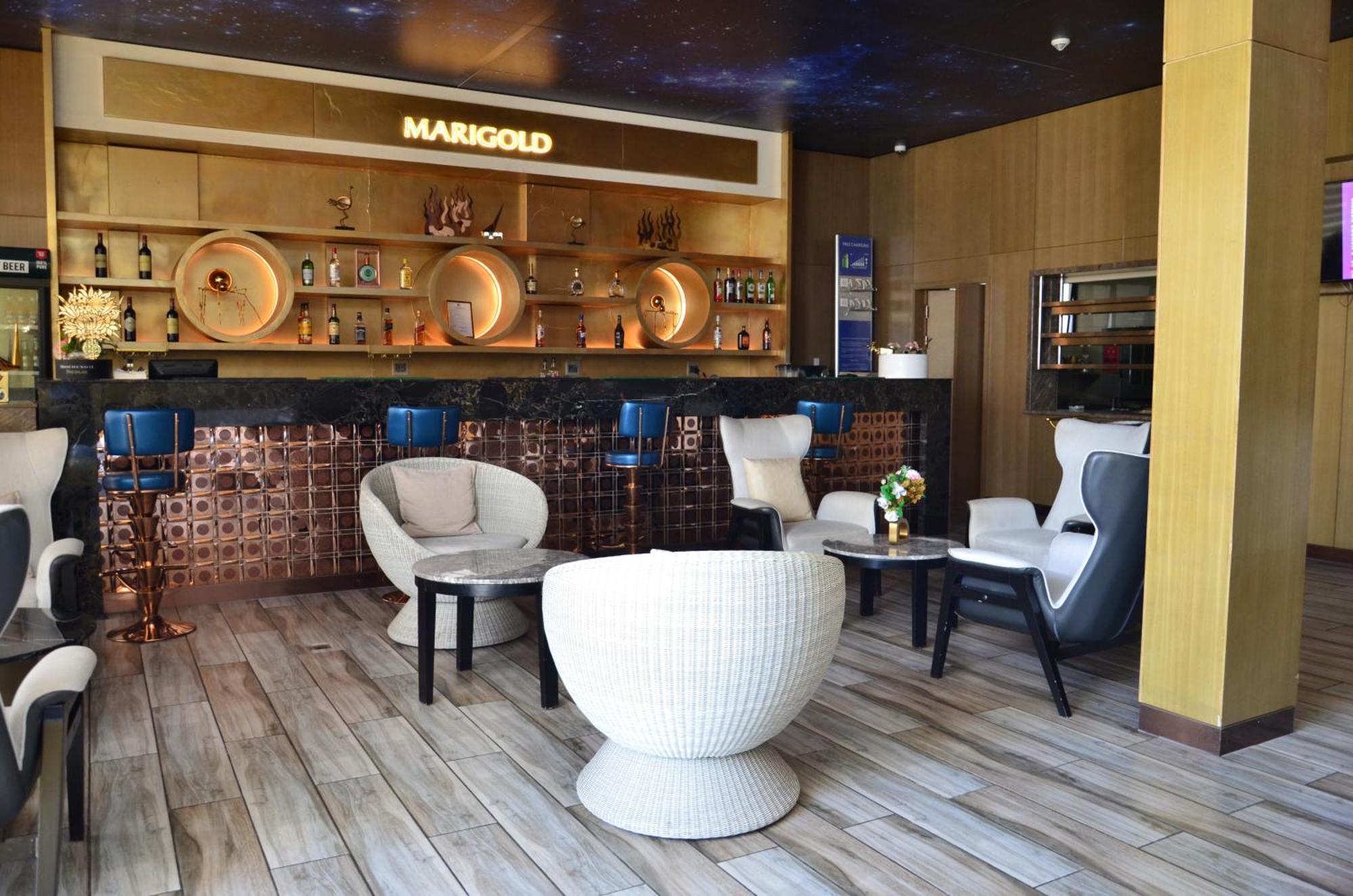 Marigold Hotel & Restaurants Windhoek Exterior photo